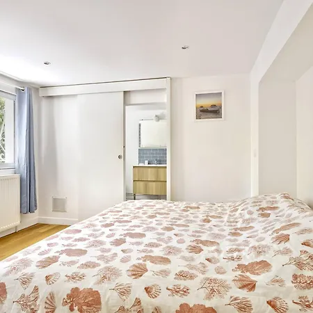 Hébergement de vacances Maison Avec Jardin Et Terrasses, à 10 Min De La Plage, 6 Ch, 12 Pers, Wifi, Proche Commerces - Fr-1-433-122 *