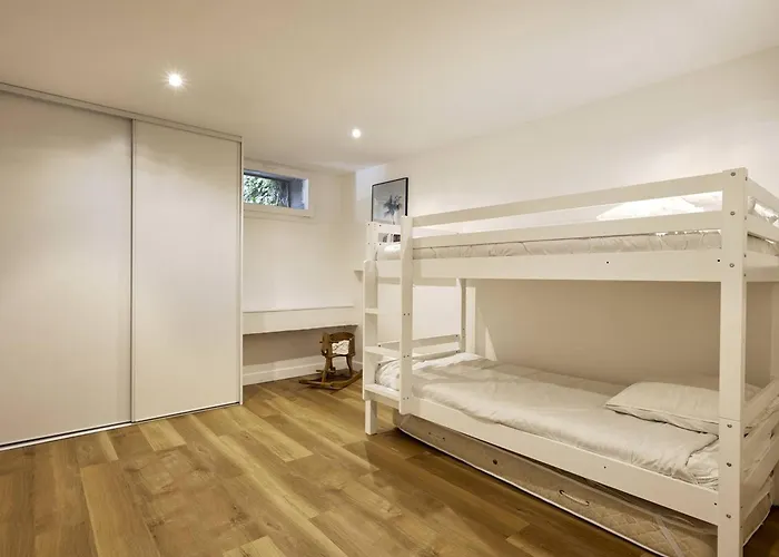 Будинок відпочинку Maison Avec Jardin Et Terrasses, A 10 Min De La Plage, 6 Ch, 12 Pers, Wifi, Proche Commerces - Fr-1-433-122