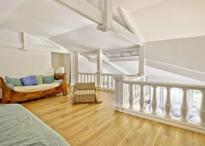 Maison Avec Jardin Et Terrasses, A 10 Min De La Plage, 6 Ch, 12 Pers, Wifi, Proche Commerces - Fr-1-433-122