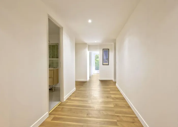 Maison Avec Jardin Et Terrasses, A 10 Min De La Plage, 6 Ch, 12 Pers, Wifi, Proche Commerces - Fr-1-433-122