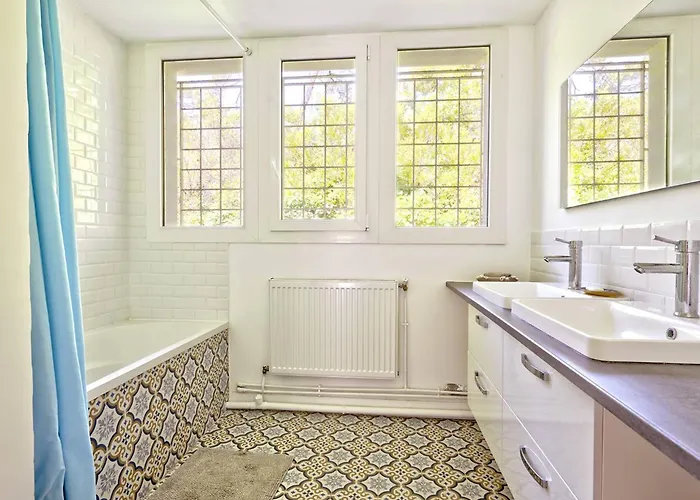 Maison Avec Jardin Et Terrasses, A 10 Min De La Plage, 6 Ch, 12 Pers, Wifi, Proche Commerces - Fr-1-433-122 * Аркашон